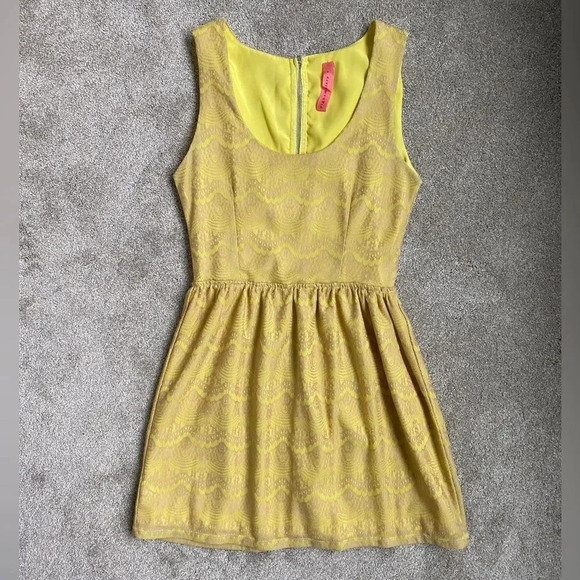 Anthropologie Eighty Sixty Sleeveless Lace Yellow Beige Fit Flare Mini Dress S - Picture 1 of 9